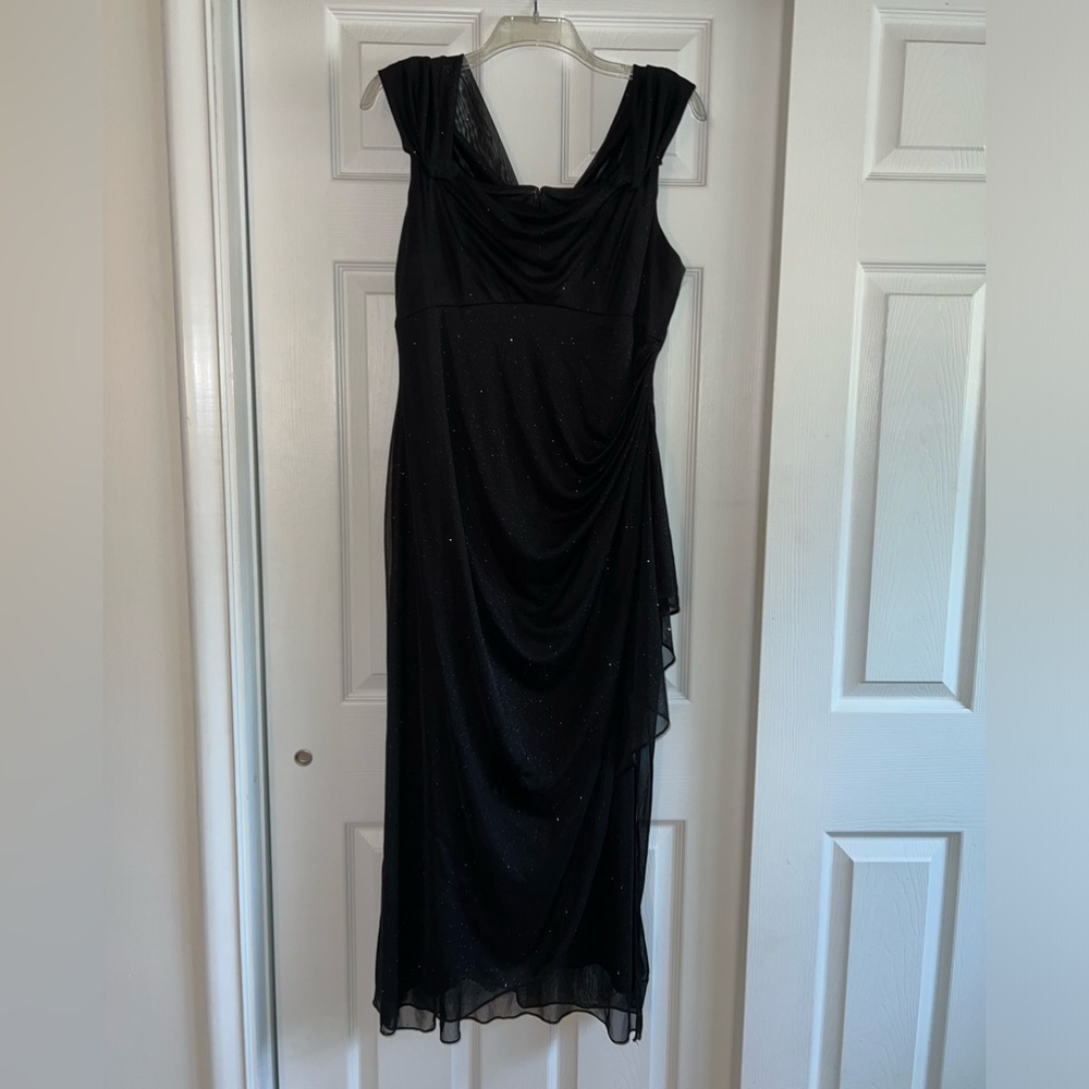 Alex Evenings Black Glitter Mesh Maxi Gown Petite 14P Ruched Cap Sleeve Formal
